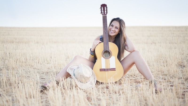 happiness, young adult, land, smiling, hair, outdoors, women, adult, 1080P, women outdoors, beautiful woman, portrait, hairstyle, field, freedom, landscape