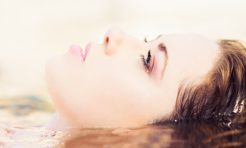 profile, simple background, women, wet hair, water, face, photography, Matan Eshel, 1080P, 500px