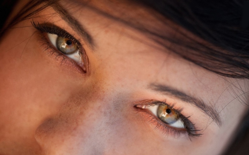 1080P, close-up, eyebrow, beautiful woman, contemplation, body part, beauty, iris - eye, portrait, eyelash, human body part, women, one person, hazel eyes