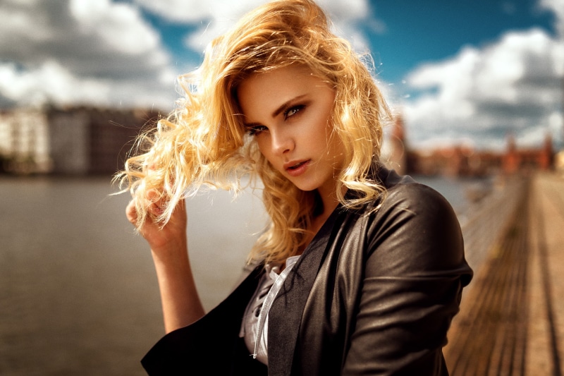 portrait, Carla Sonre, jacket, Miro Hofmann, 1080P, women, women outdoors, blonde, depth of field