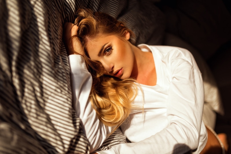 1080P, fashion, portrait, beautiful woman, beautiful people, hair, furniture, in bed, Miro Hofmann, women, beauty, blonde, bedroom, relaxation, young adult