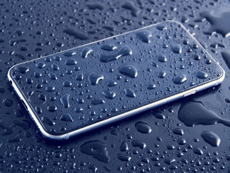 cellphone, dark, drop, raindrop, 4K, rainy season, iphone, metal, indoors, apple, pattern, no people, gray, purity, blue, glass - material, black, steel