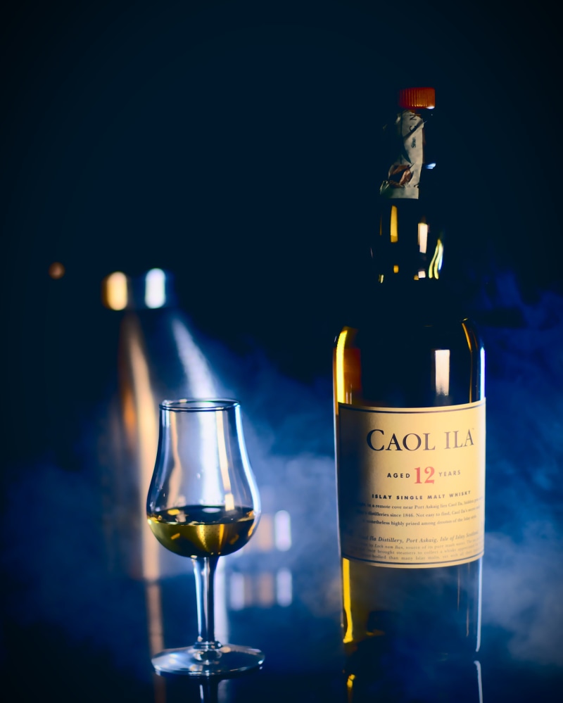 illuminated, drinking, clear, bar, container, refreshment, still life, wine, drinking glass, communication, whisky, focus on foreground, vintage, ila, close-up