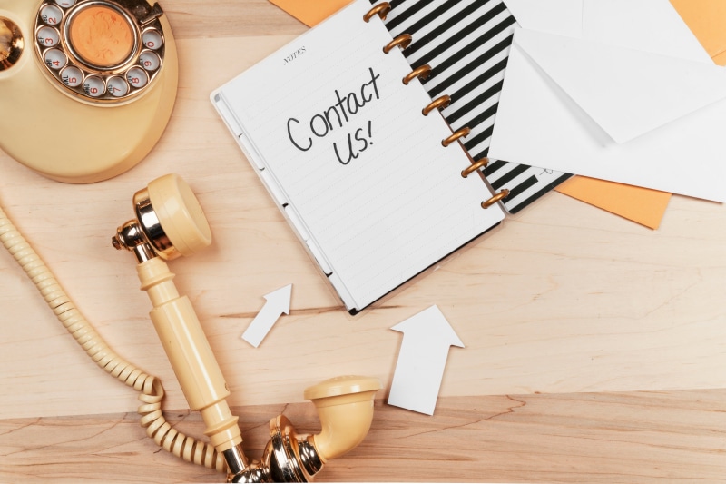 table, note pad, still life, photo, fountain pen, hardwood floor, high angle view, Help, pen, desk, Contact us, indoors, Local, wood - material, contact