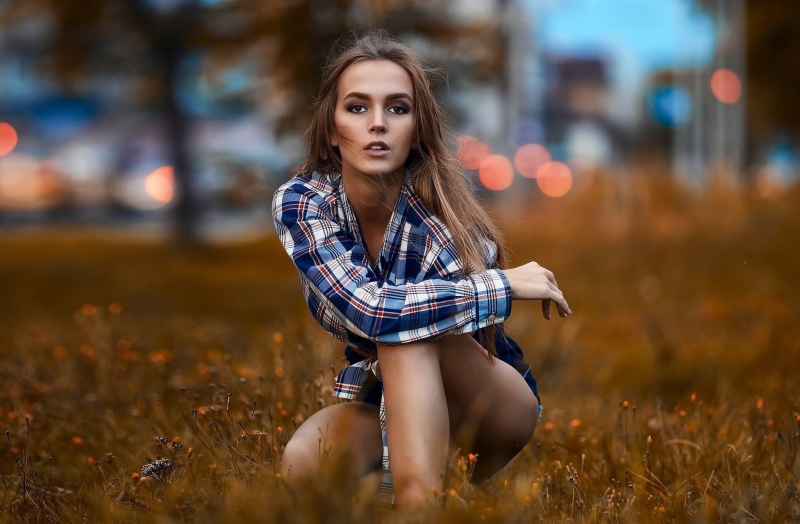 outdoors, button, teenager, 1080P, sitting, black, blue, beautiful woman, beauty, model, looking at camera, plaid, hairstyle, photographer, young adult