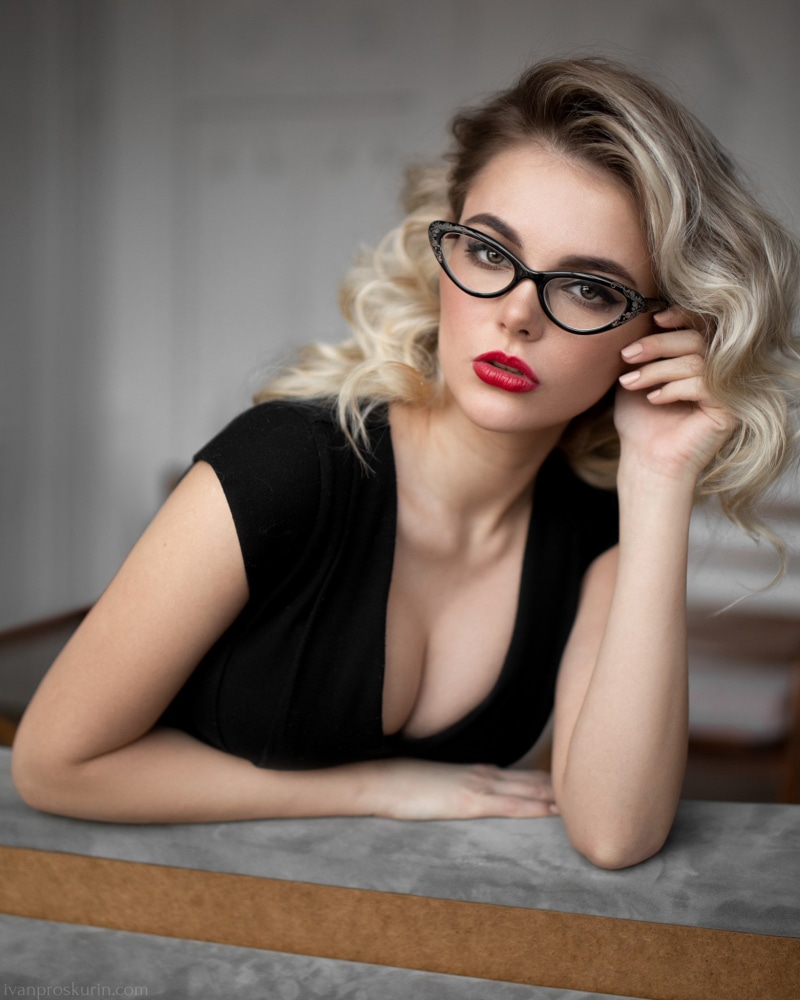 bokeh, cleavage, women, straight hair, 1080P, women indoors, looking at viewer, portrait, blonde, model, women with glasses, red lipstick, Oktyabrina Maximova