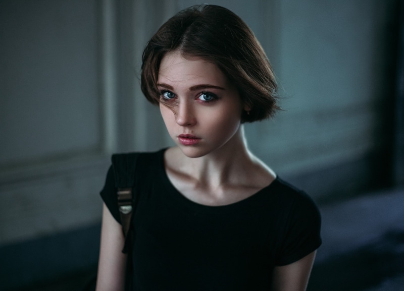portrait, women, looking at viewer, face, Olya Pushkina, model, Ivan Proskurin, 1080P, short hair, brunette, blue eyes