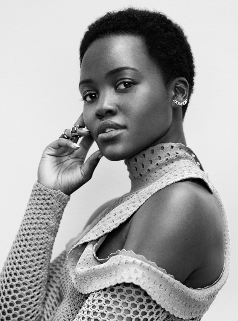 Lupita Nyongo, 720P, monochrome, ebony, actress, rings
