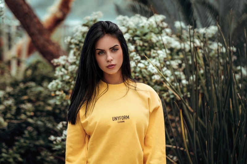 blouse, 1080P, nature, women, beautiful woman, lifestyles, women outdoors, contemplation, Marlen Valderrama Alvaréz, standing, blouses, plant, tree, depth of field