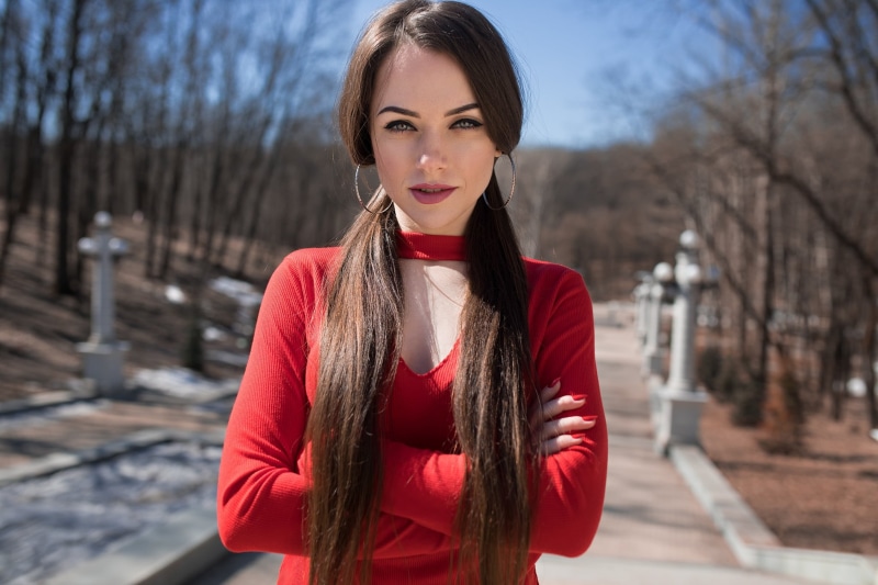 outdoors, red nails, women outdoors, painted nails, arms crossed, Dmitry Shulgin, hoop earrings, red clothing, model, depth of field, brunette, Katya, portrait