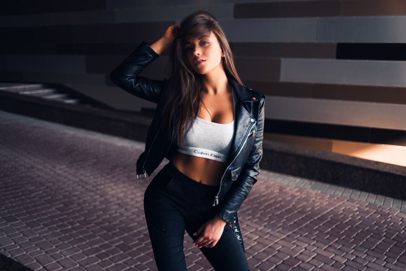 portrait, women, Daria Kudiolko, Calvin Klein, 2K, leather jackets, tanned