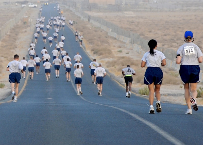 competitive Sport, healthy, lifestyles, day, desert, sports Race, jogging, sports Clothing, leisure activity, runners, across, walking, child, crowd, caucasian Ethnicity
