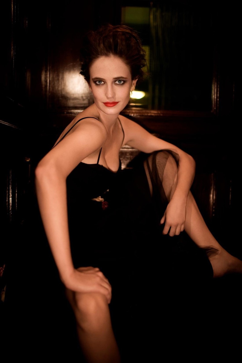beauty, glamour, red lipstick, 1080P, beautiful people, portrait, young adult, actress, night, looking at camera, clothing, beautiful woman, hairstyle