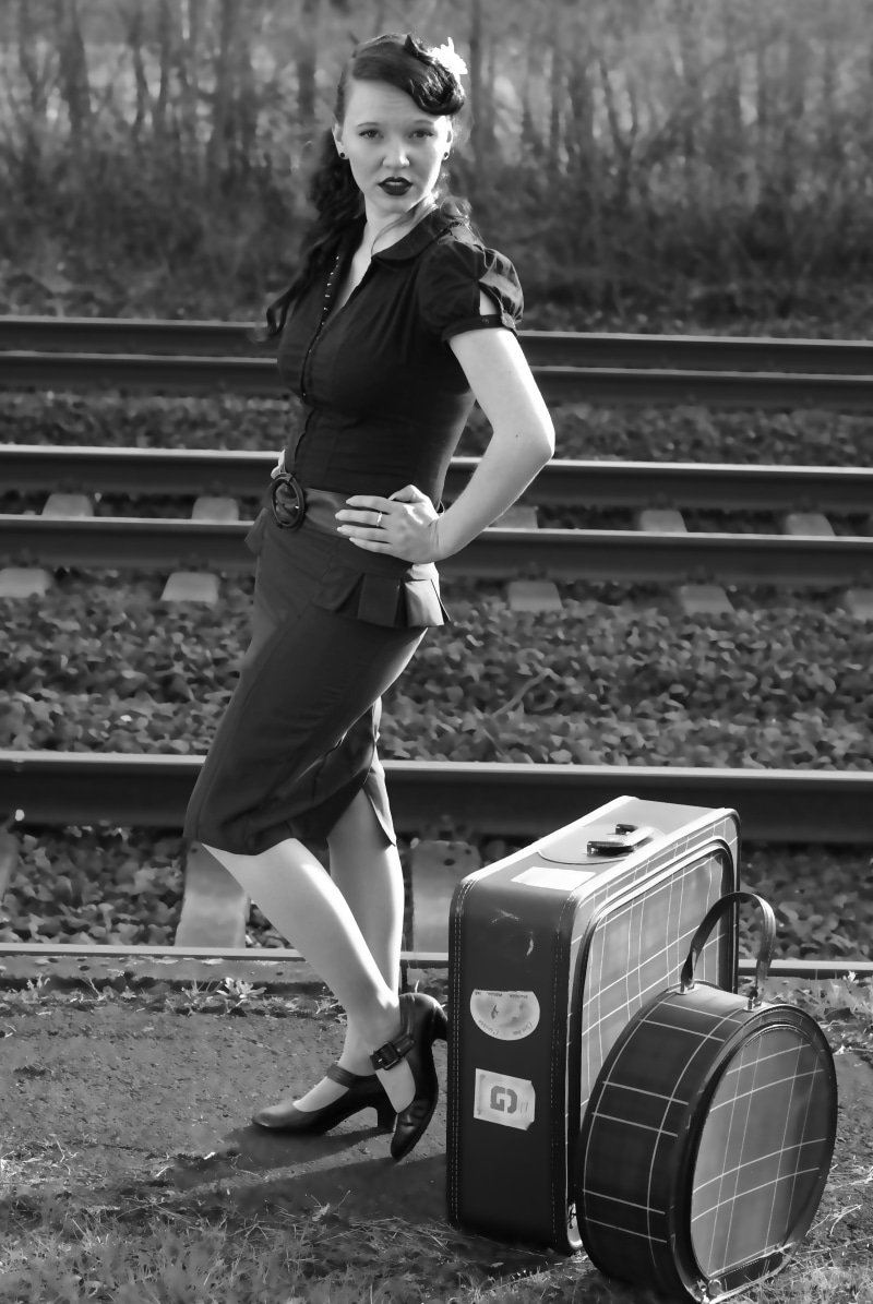retro, old-fashioned, women, luggage, nature, portrait, beautiful people, sw, young women, 4K, track, grayscale, dress, beautiful woman, beauty, leisure activity