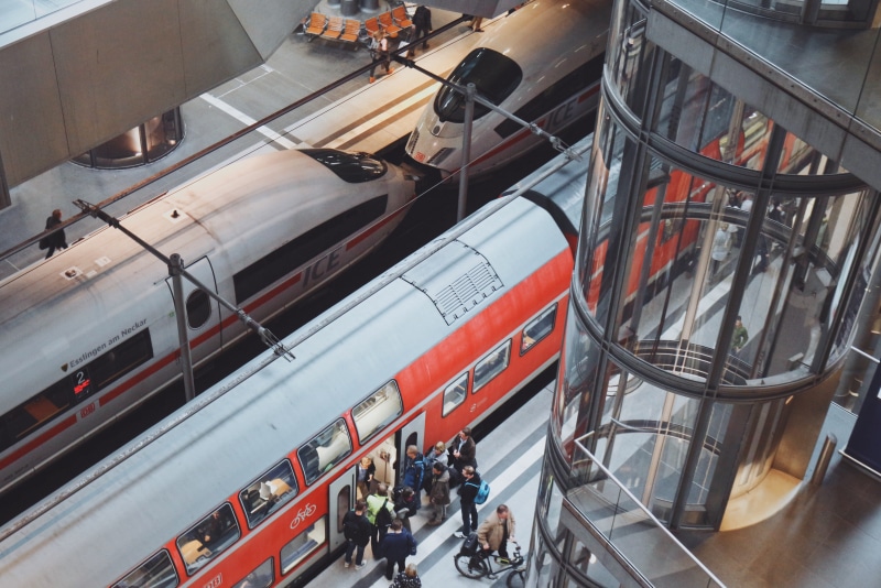 real people, outdoors, modern, city, public transportation, rail transportation, berlin, train, travel, metal, hbf, berlin hauptbahnhof (europaplatz), db