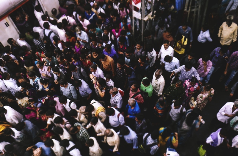 spectator, work, day, market, high angle view, virar, lifestyles, crowd, station, life, women, walking, real people, population, evening, retail, confussion