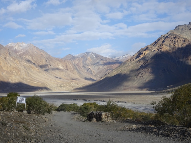 scenics - nature, non-urban scene, arid climate, mountain range, beauty in nature, lake, outdoors, land, 4K, himalayas, environment, water, tranquility