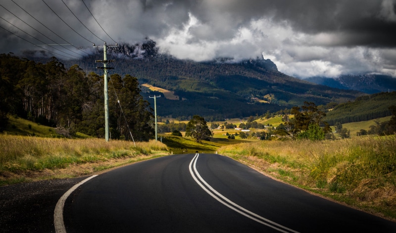 5K, road marking, moutains, cloud - sky, non-urban scene, scenics - nature, dove lake, landscape, mountain range, nature, land, the way forward, leading lines