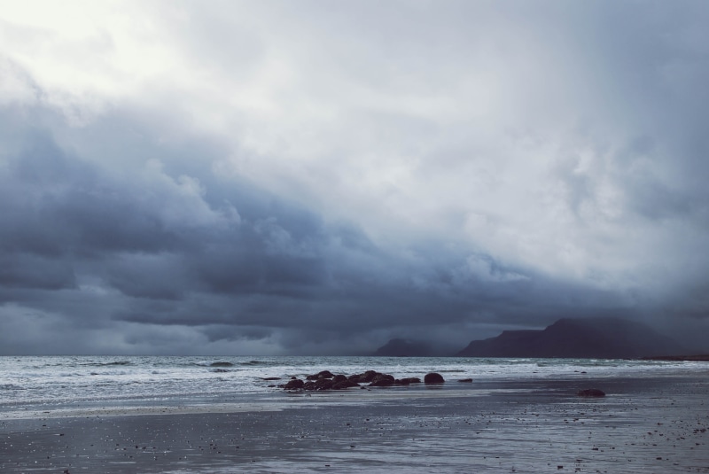 beach, non-urban scene, clouds, nature, seascape, idyllic, horizon, tranquil scene, horizon over water, day, land, sunset, tranquility, ocean, foggy, seashore