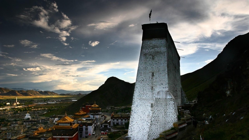 nature, city, 1080P, castle, travel, the past, religion, building, history, cloud - sky, built structure, mountain, building exterior, sky, day, china