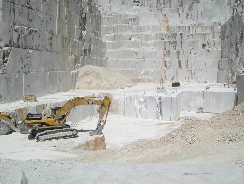 1080P, place, equipment, mining, construction machinery, landscapes, massa carrara, no people, boulder, blocks, yellow, construction Site, toslana, outdoors