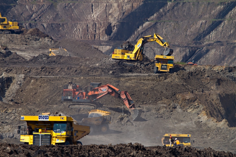 dirt, 5K, mining, tarmac, area, coal mine, excavator, construction vehicle, asphalt, industry, construction site, tractor, photography, indonesia, kalimantan