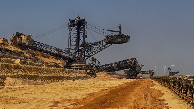 pollution, mine, outdoors, coal mine, carbon, equipment, machinery, mineral, commodity, transportation, sky, industry, nature, sunlight, 5K, industrial equipment