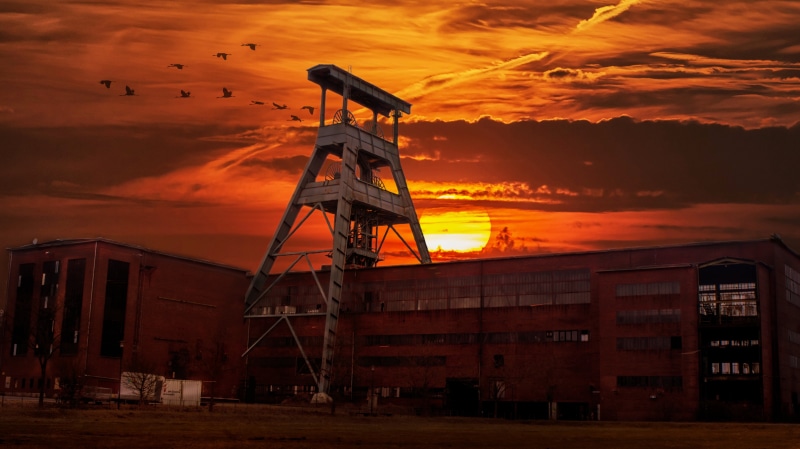 nature, equipment, oil field, machinery, crane - construction machinery, zeche ewald, mining, dump hoheward, dramatic sky, fossil fuel, sky, golden, transmission