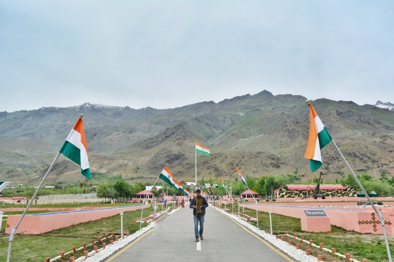 one person, men, patriotism, 4K, nature, beauty in nature, ladakh, kashmir, full length, kargil war memorial, real people, freedom, kargil, lifestyles
