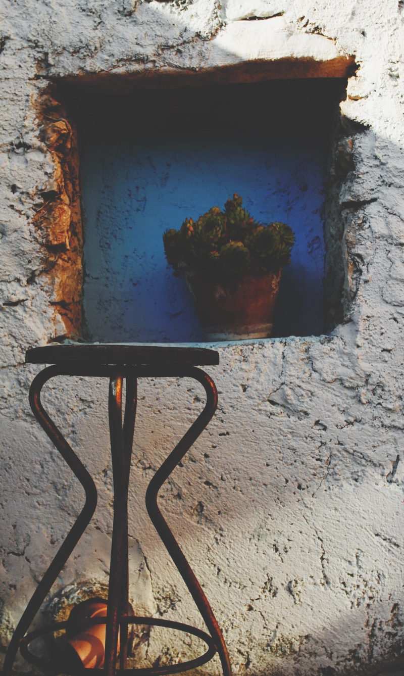 italy, weathered, sun, day, outdoors, agriturismo la part di bortolo castellani, plant, san zeno di montagna, damaged, blue, run-down, nature, metal, abandoned