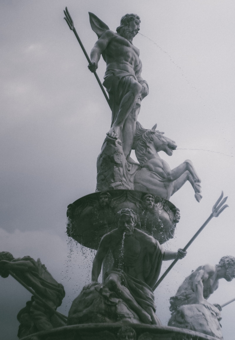 mythology, aquaman, female likeness, creativity, male likeness, art and craft, craft, the past, architecture, history, god, low angle view, 5K, outdoors