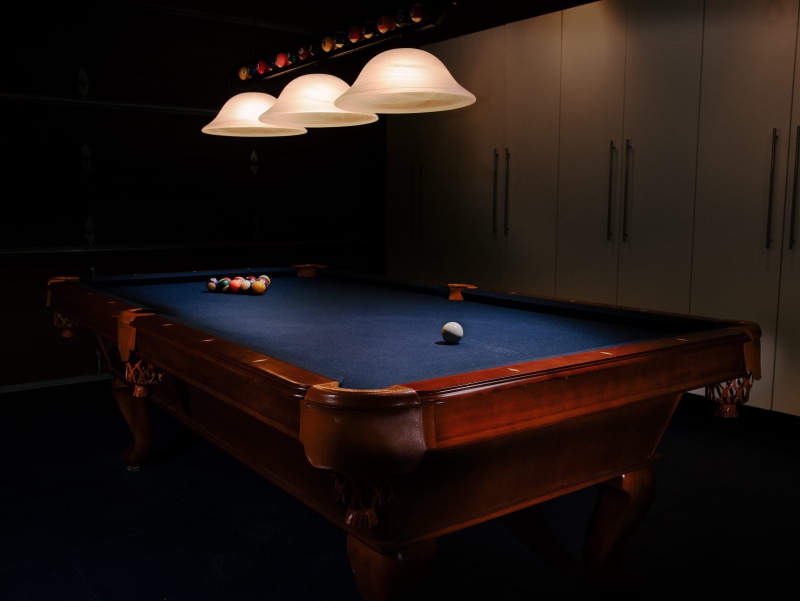 game, pool - cue sport, sport, electric lamp, playing, 5K, piano, music, pool hall, pool table, pool, lighting, play, room, indoors, pool ball, relaxation