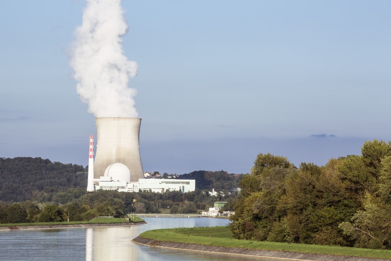 nuclear power plant, factory, current, environmental issues, energy, industry, emitting, cooling tower, nuclear, 5K, nature, architecture, built structure