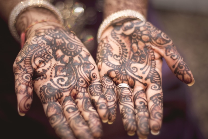 one person, celebration, palms, woman, decoration, wedding, indian, ethnic, adult, decorative, art, art and craft, finger, hand, henna, mendhi, pattern