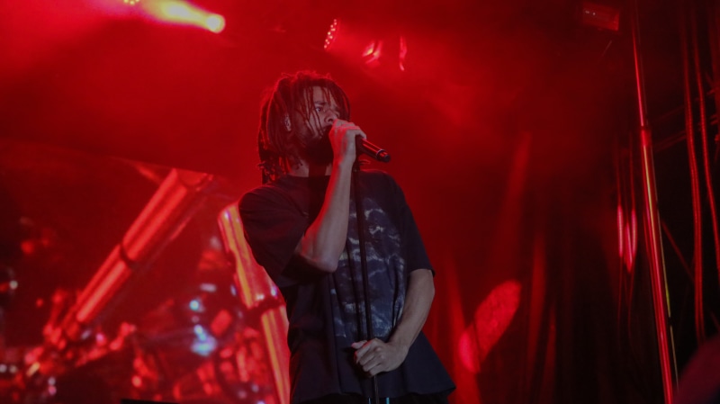 rap, rock music, red lighting, one person, concerts, entertainment, concert, mic, nightclub, microphone, rappers, light, houston, hairstyle, music festival