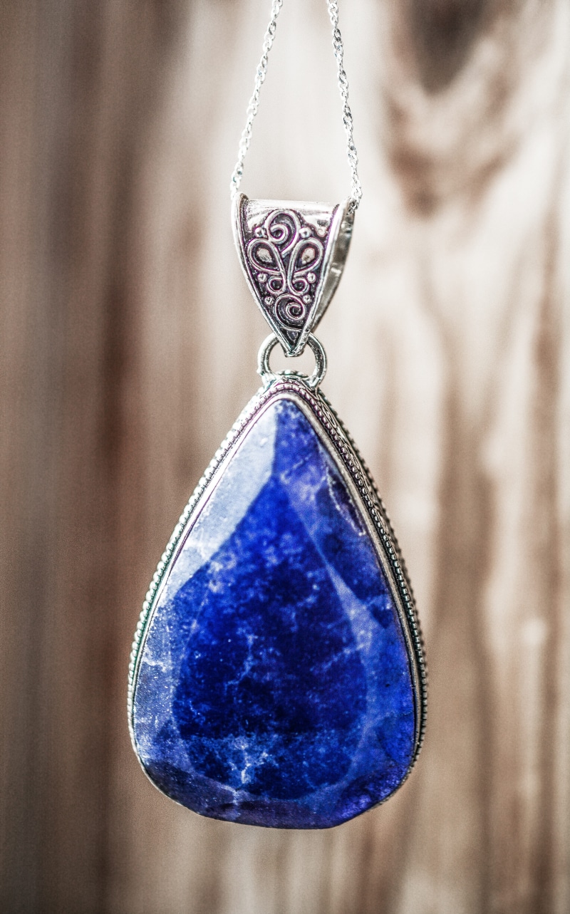 ornament, healing, design, jewelry, art and craft, treasure, 5K, sapphire, aquarius, personal accessory, silver colored, colored, still life, silver, precious