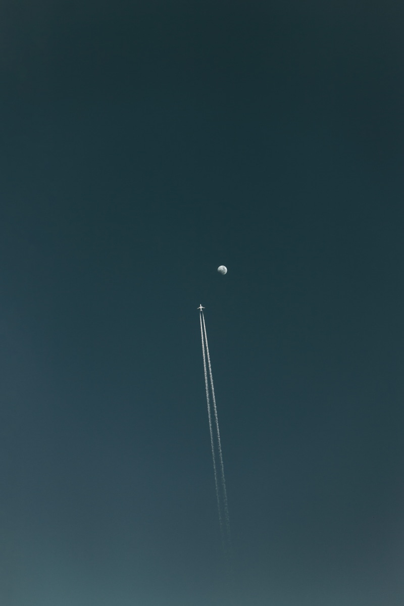 airplane, moon, sky, cloud - sky, nature, copy space, night, plane, outdoors, 5K, contrail, air vehicle, vapor trail, motion, eclipse, half moon, transportation
