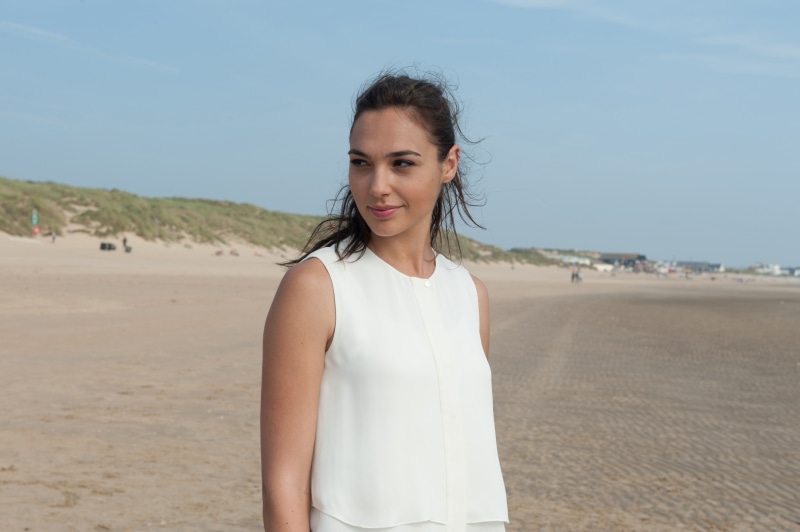 2K, beach, in white, brunette, Criminal, Gal Gadot, sand, frame