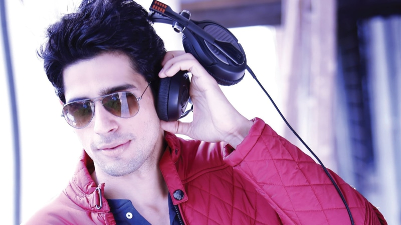 music, technology, one person, young adult, malhotra, headphones, sunglasses, sidharth, headshot, portrait, photoshoot, arts culture and entertainment