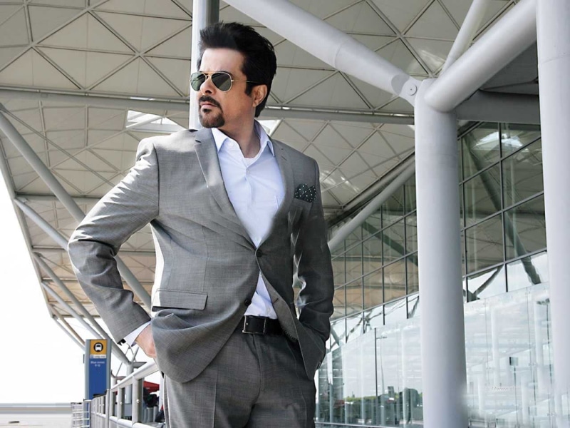 bollywood, young men, Anil Kapoor, piece, kapoor, office, 720P, males, adult, indoors, grey, office building exterior, architecture, Male Celebrities