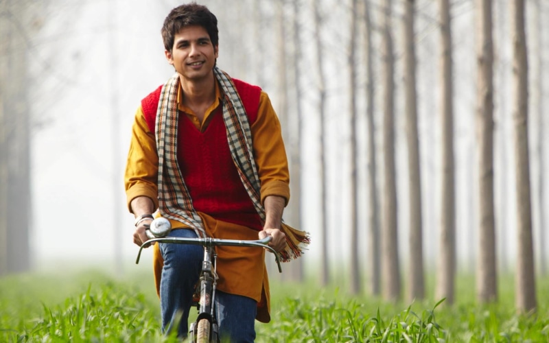 outdoors, emotion, young men, men, positive emotion, front view, kapoor, Male Celebrities, happiness, cheerful, smiling, brown, red, standing, actor, one person