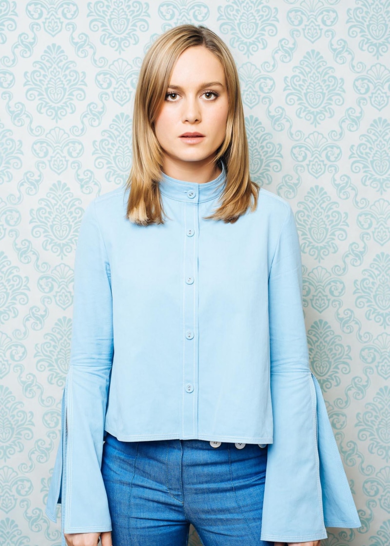 beautiful woman, Brie Larson, blond hair, long hair, actress, standing, blue, women, indoors, one person, casual clothing, pattern, adult, 720P