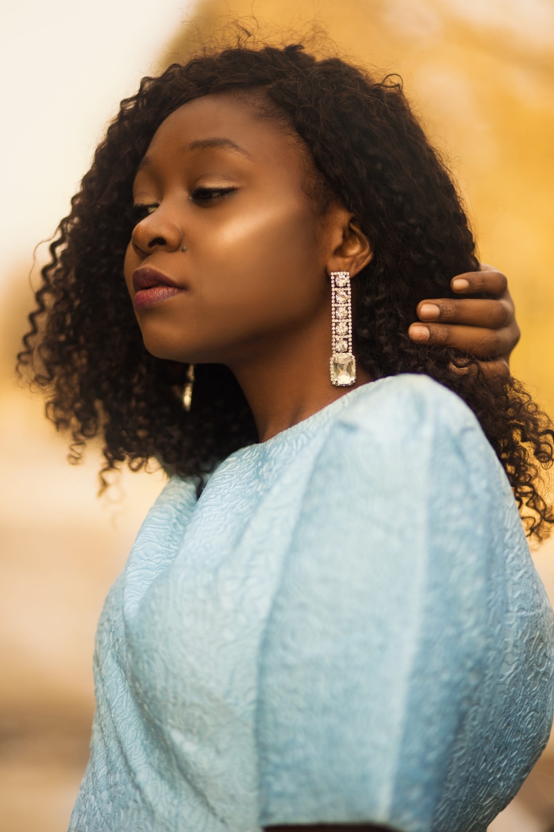earring, curly hair, photo, diamonds, portrait, model, photoshoot, women, beautiful woman, adult, person, casual clothing, real people, focal, wear, beautiful