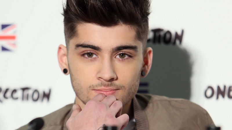 business, facial hair, celebrities, contemplation, one person, young men, text, front view, headshot, focus on foreground, male celebrities, looking at camera