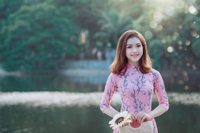 leisure activity, young women, beauty, focus on foreground, wear, looking at camera, lake, young adult, beautiful woman, person, fall, pretty, fun, model
