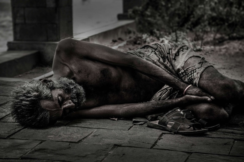 dirty, food, old, vertebrate, sad, sleeping, people, issue, men, domestic animals, one person, pets, 2K, poverty, community, st, horizontal, homelessness