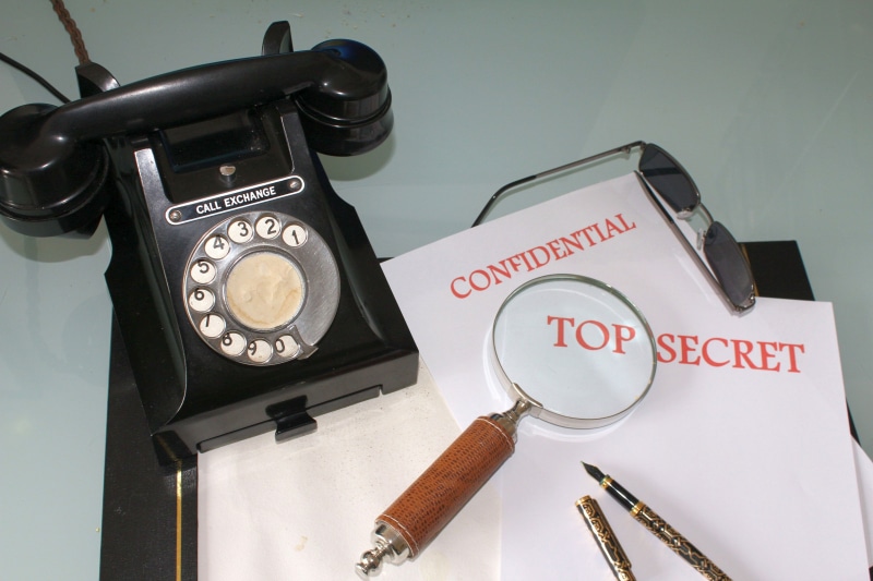 landline phone, retro styled, detective, confidential, inform, phone, connection, western script, communication, antique, encryption, security, fountain pen