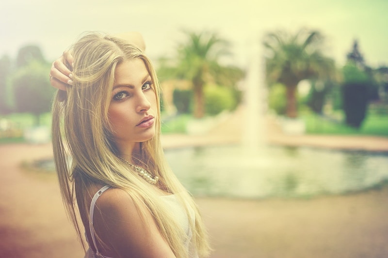 women, swimming pool, beautiful woman, blond hair, water, fountain, young women, one person, palm tree, portrait, depth of field, nature, tropical climate