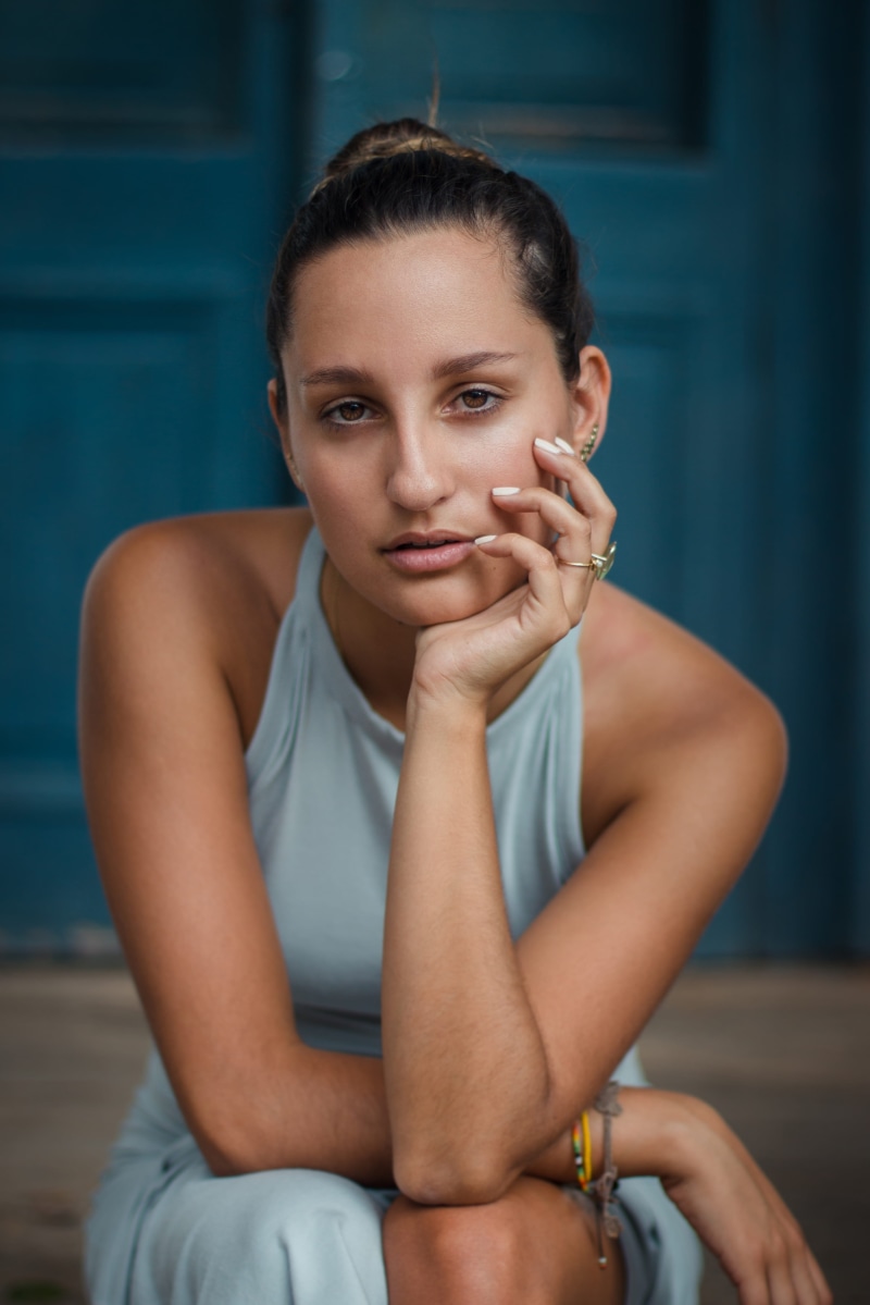 apparel, photo, hands clasped, focus on foreground, near, jaw, woman, leisure activities, three quarter length, photography, dress, portrait, casual clothing