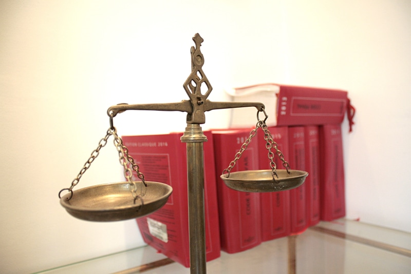 mass - unit of measurement, balance, justice - concept, justice, red, law, 2K, lawyer, no people, colored, indoors, studio shot, weight scale, wall - building feature